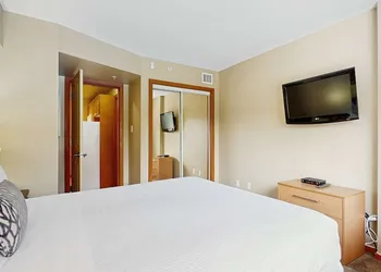 Whistler Cascade Lodge hotel thumbnail 4