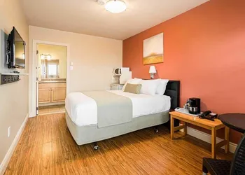 Parlee Beach Motel hotel thumbnail 2