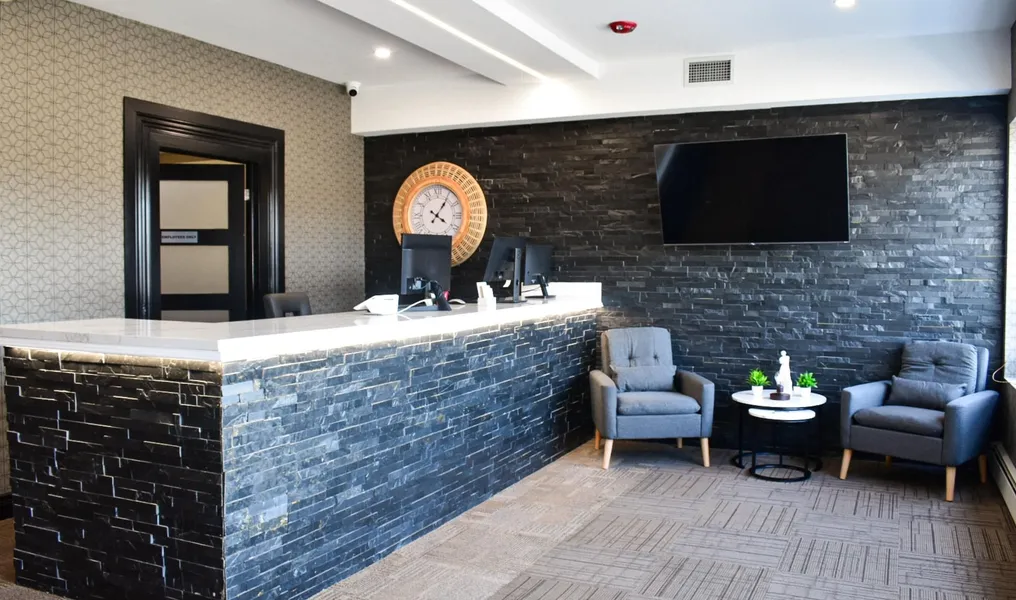 Big Bird Inn Wawa, SureStay Collection by Best Western hotel detail image 2