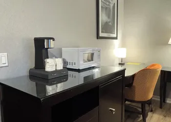 Big Bird Inn Wawa, SureStay Collection by Best Western hotel thumbnail 3