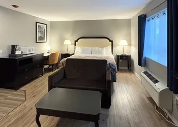 Big Bird Inn Wawa, SureStay Collection by Best Western hotel thumbnail 6