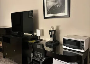 Big Bird Inn Wawa, SureStay Collection by Best Western hotel thumbnail 8