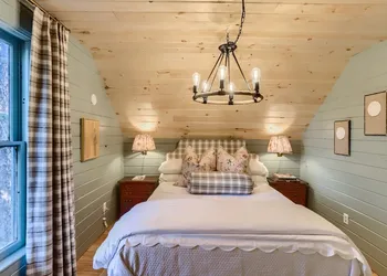 A-Lodge Lyons hotel thumbnail 3
