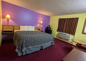 Great Plains Budget Inn hotel thumbnail 3