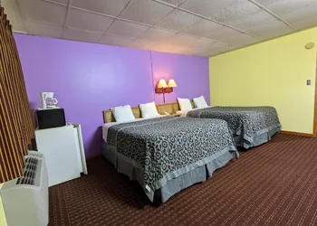 Great Plains Budget Inn hotel thumbnail 5