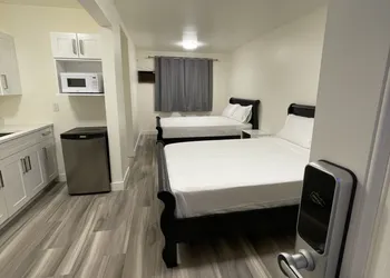 Destination Inn hotel thumbnail 6