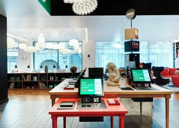 citizenM San Francisco Union Square hotel thumbnail 8