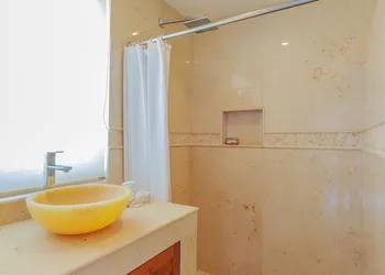 Isla 33 - Studio 2313 hotel thumbnail 7