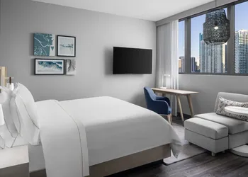 Element Miami Brickell hotel thumbnail 5