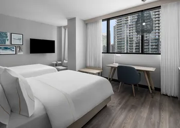 Element Miami Brickell hotel thumbnail 6