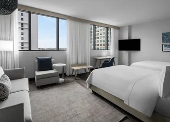 Element Miami Brickell hotel thumbnail 7