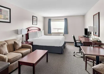 SureStay Plus Hotel by Best Western Hardisty hotel thumbnail 5
