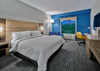 Holiday Inn Express Huntsville Space Center by IHG hotel thumbnail 5