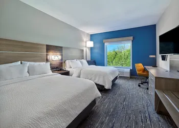 Holiday Inn Express Huntsville Space Center by IHG hotel thumbnail 7