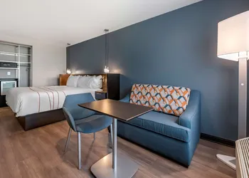 Vīb Hotel by Best Western Denver RiNo hotel thumbnail 5