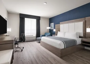 Best Western Plus Gateway to the Falls hotel thumbnail 3