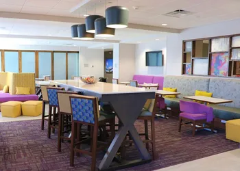 Hampton Inn McMinnville hotel thumbnail 2