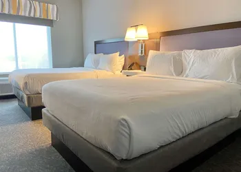 Hampton Inn McMinnville hotel thumbnail 7
