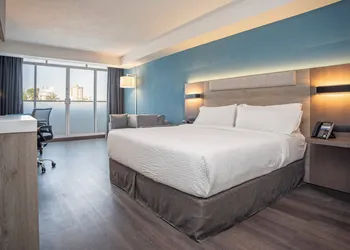 Holiday Inn Express Guadalajara Expo by IHG hotel thumbnail 8