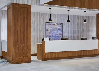 DoubleTree by Hilton Windsor Hotel & Suites hotel thumbnail 3