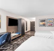 La Quinta Suites by Wyndham South Bend Notre Dame Area hotel detail image 7