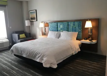 Hampton Inn Old Bridge hotel thumbnail 3