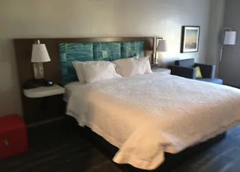 Hampton Inn Old Bridge hotel thumbnail 4