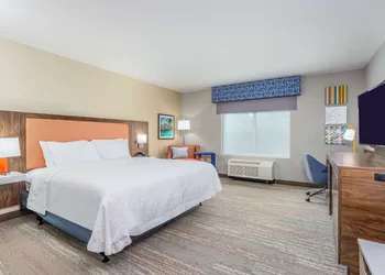 Hampton Inn by Hilton Bedford hotel thumbnail 6