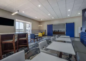 Hawthorn Extended Stay by Wyndham Wichita Airport hotel thumbnail 5