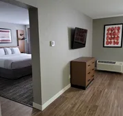 Hawthorn Extended Stay by Wyndham Wichita Airport hotel detail image 7