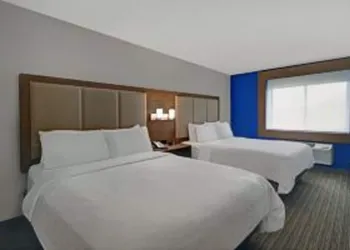 Holiday Inn Express & Suites Detroit Dearborn by IHG hotel thumbnail 6