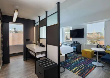 Aloft Providence Downtown hotel thumbnail 7