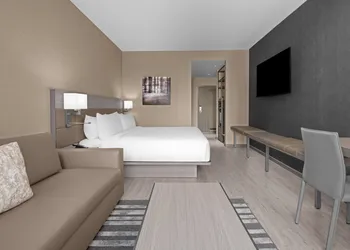 AC Hotel St. Louis Central West End hotel thumbnail 6