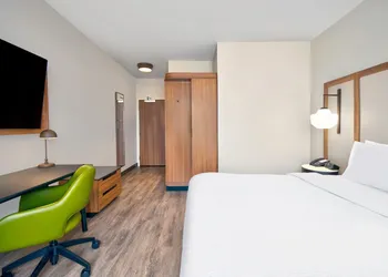 Fairfield Inn & Suites by Marriott Cincinnati North hotel thumbnail 5