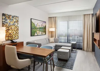 Embassy Suites by Hilton Atlanta Airport North hotel thumbnail 6