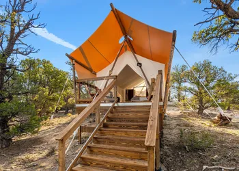 Under Canvas Bryce Canyon hotel thumbnail 5