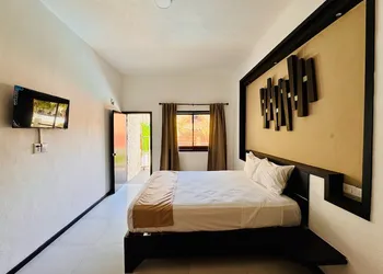 Original Maya Bric hotel thumbnail 8