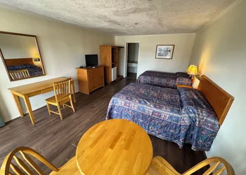 Country Inn hotel thumbnail 4