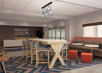 Hampton Inn by Hilton Port Hope Cobourg hotel thumbnail 4
