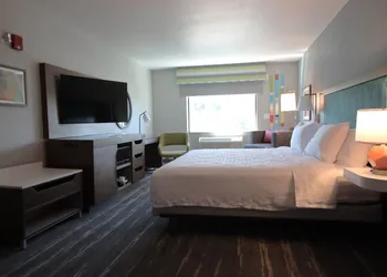 Hampton Inn Lead hotel thumbnail 6