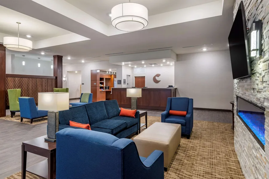 Comfort Suites Newnan hotel detail image 2