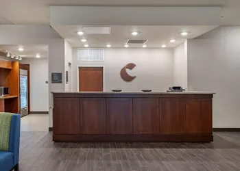 Comfort Suites Newnan hotel thumbnail 3