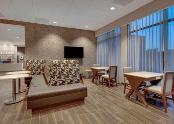 Hampton Inn & Suites Sunnyvale Silicon Valley hotel thumbnail 2