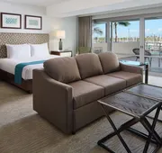 Ilikai Hotel & Luxury Suites hotel detail image 4
