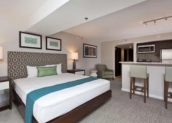 Ilikai Hotel & Luxury Suites hotel thumbnail 5