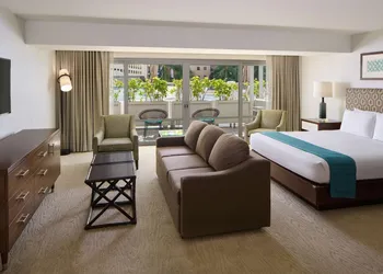 Ilikai Hotel & Luxury Suites hotel thumbnail 7