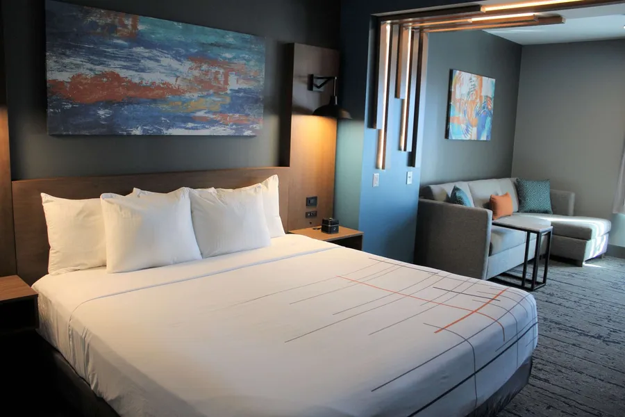 La Quinta Inn & Suites by Wyndham Bardstown hotel detail image 6