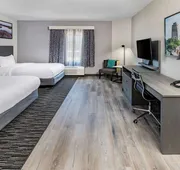 La Quinta Inn & Suites By Wyndham Ardmore hotel detail image 4