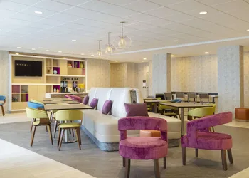 Home2 Suites by Hilton Clovis hotel thumbnail 2