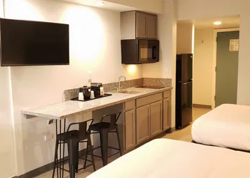 Suburban Studios Williamsburg Central hotel thumbnail 3